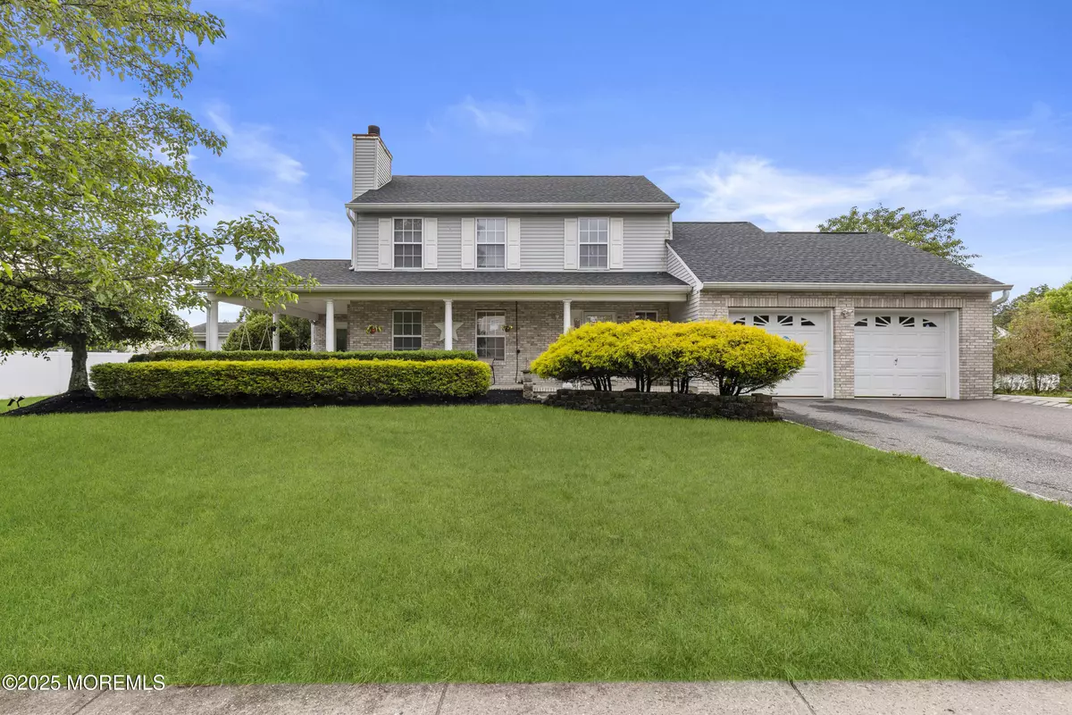 Howell, NJ 07731,39 Sarah Lane
