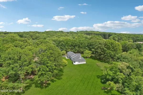 Colts Neck, NJ 07722,8 Olden Court