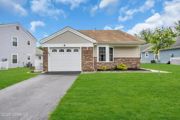 Barnegat, NJ 08005,4 Beechwood Court