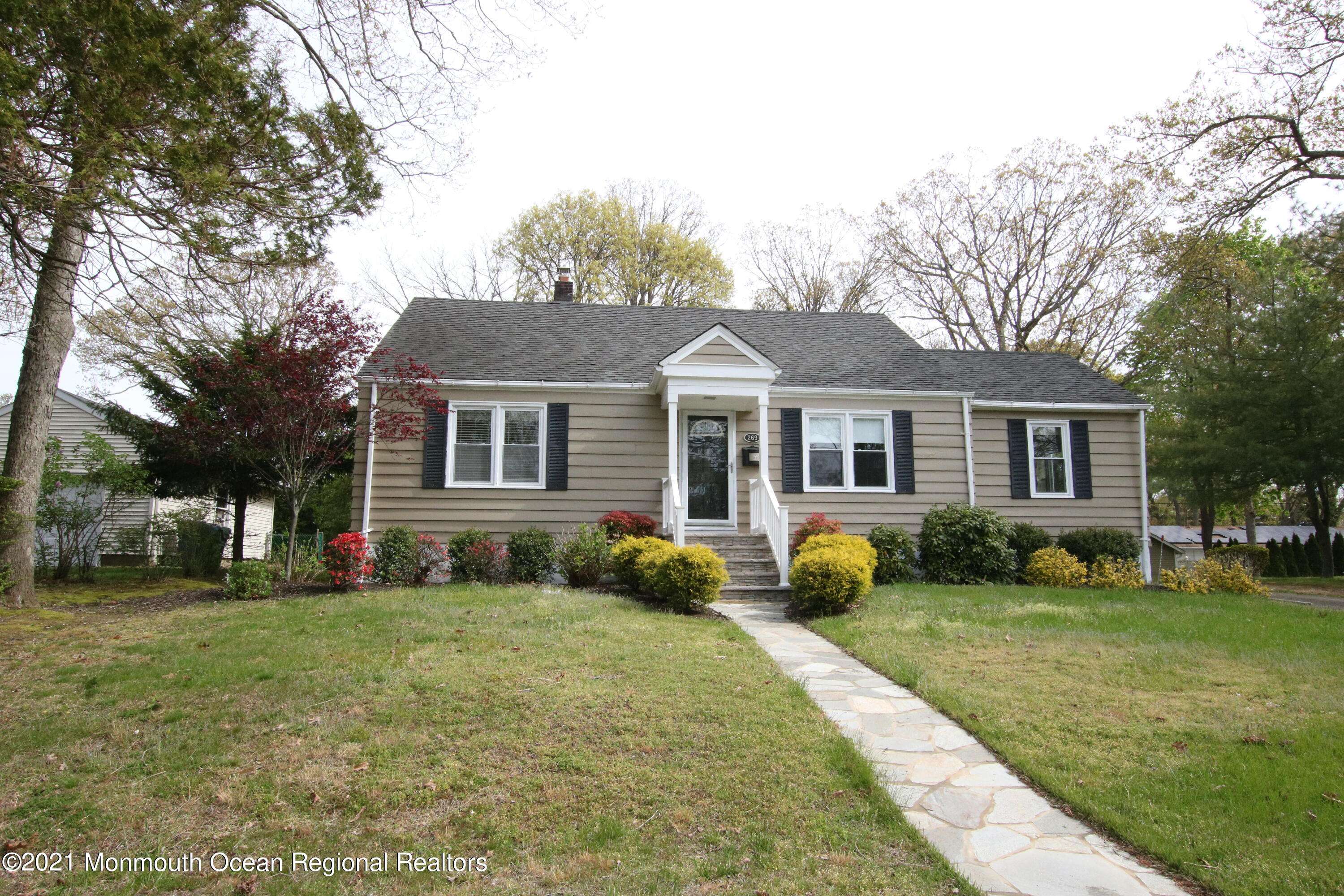 269 Jerome Avenue, Oakhurst, NJ 07755
