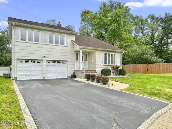 Old Bridge, NJ 08857,12 Dana Estates Drive