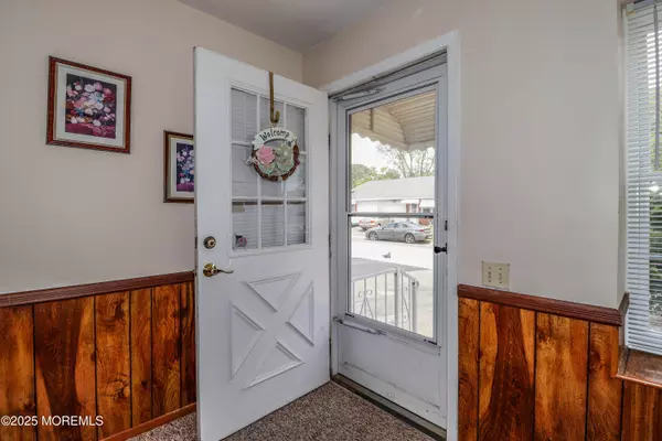 Whiting, NJ 08759,17 Portsmouth Street #A