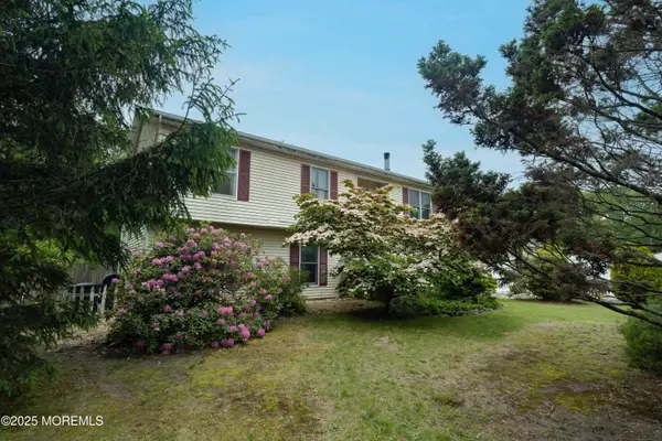 Jackson, NJ 08527,817 Wright Debow Road