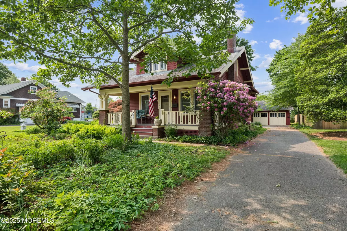 Elberon, NJ 07740,228 Albert Place