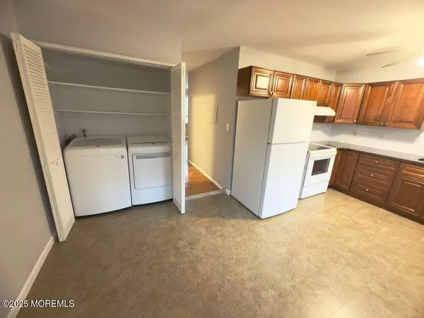 Hazlet, NJ 07730,160 Village Green Way