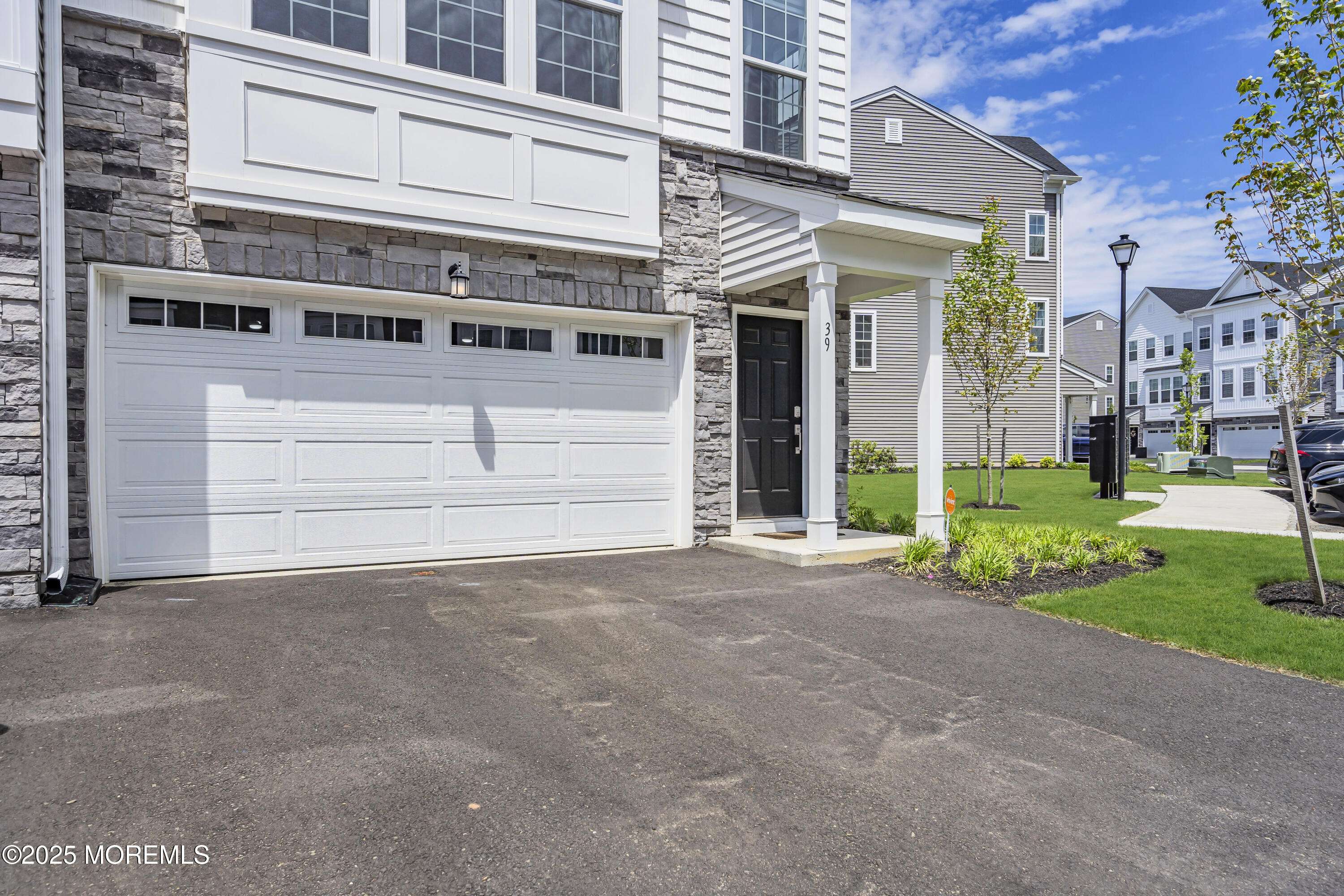 Englishtown, NJ 07726,39 Crimson Drive