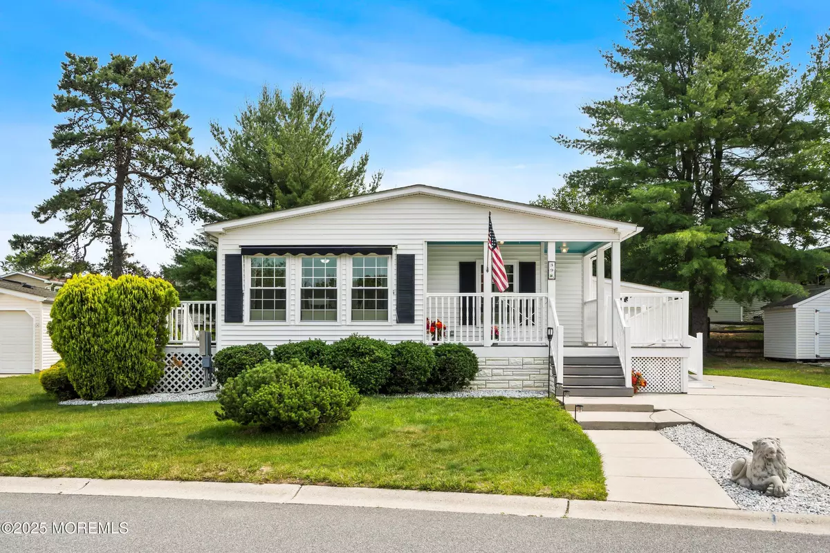 Manchester, NJ 08759,39 Pine Ridge Boulevard