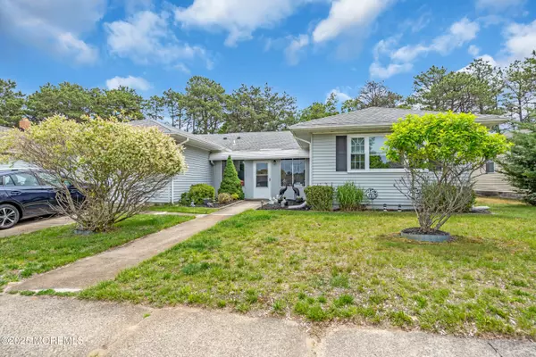 Toms River, NJ 08757,42 Pulaski Boulevard