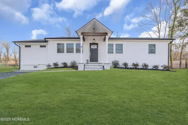Howell, NJ 07731,11 Bass Place