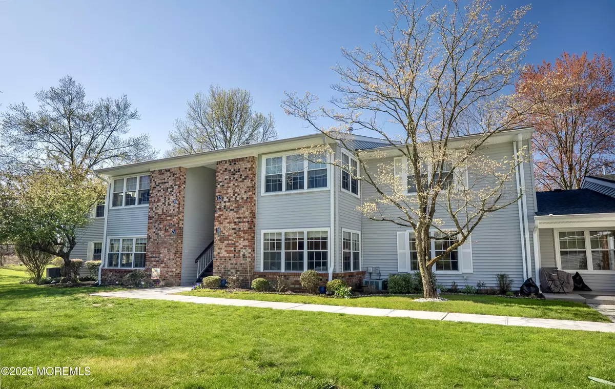 Red Bank, NJ 07701,18 Snowburry Court