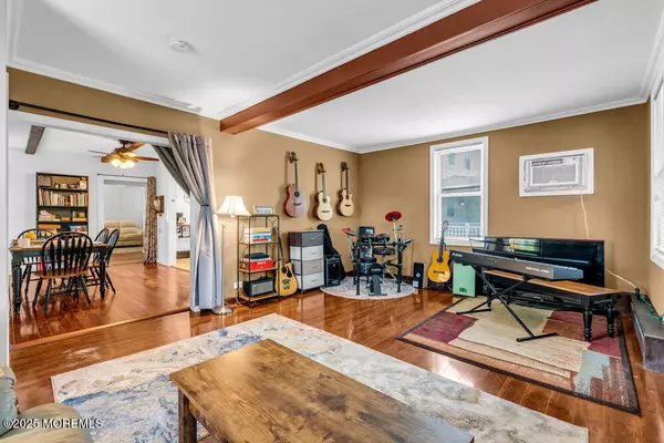 Ocean Twp, NJ 07712,908 Green Grove Road