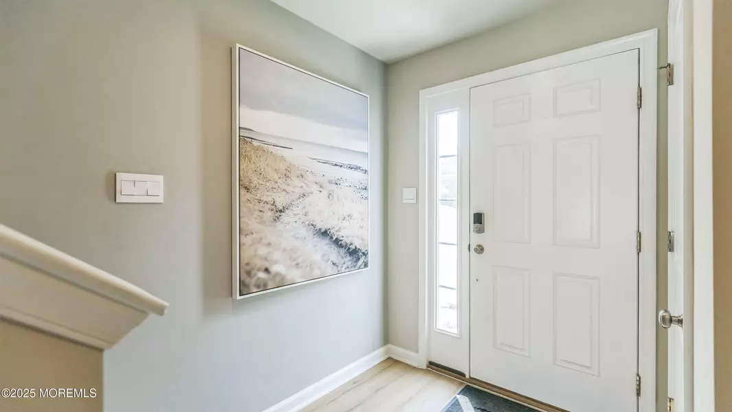 17 Bay Breeze Drive, Waretown, NJ 08758