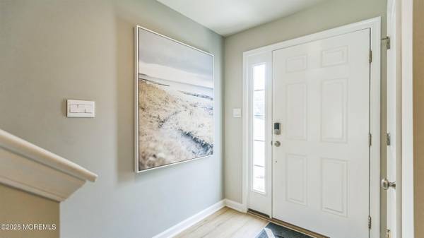 28 Bay Breeze Drive, Waretown, NJ 08758