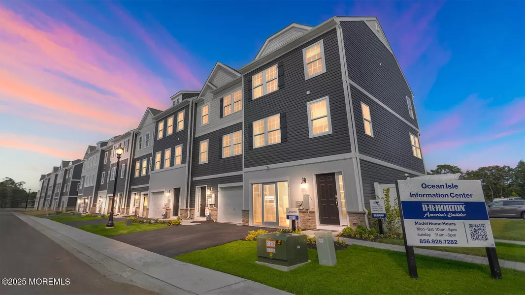 30 Bay Breeze Drive, Waretown, NJ 08758