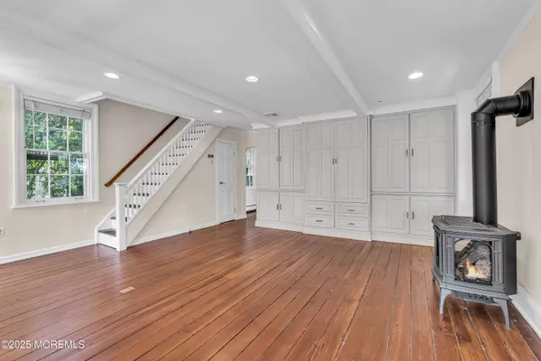 Highlands, NJ 07732,46 Grand Tour