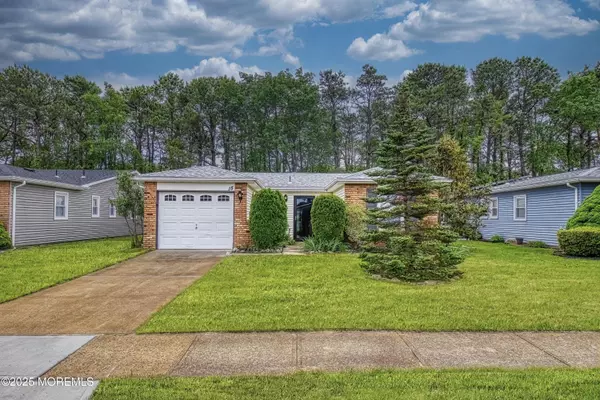 Brick, NJ 08723,15 Courtshire Drive