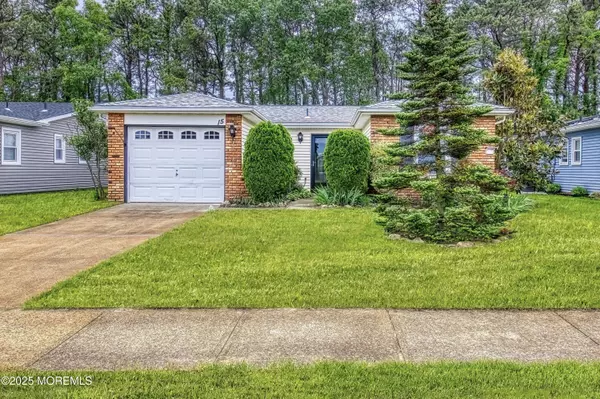 15 Courtshire Drive, Brick, NJ 08723