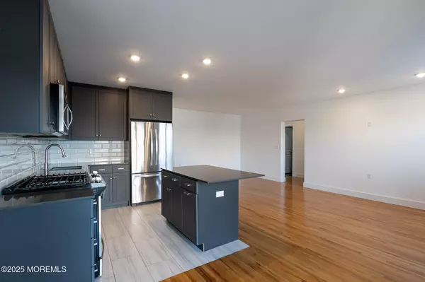 Asbury Park, NJ 07712,1706 Park Avenue #3B