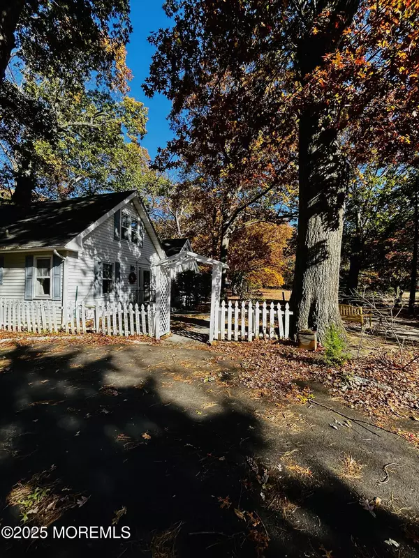 Freehold, NJ 07728,94 Topanemus Lane