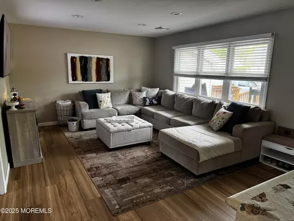 Forked River, NJ 08731,461 Newport Road