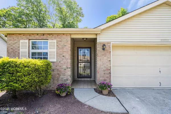 Toms River, NJ 08755,1744 Buttonwood Avenue