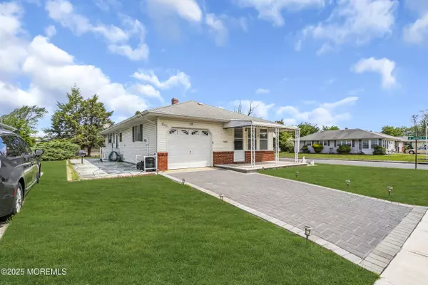 Toms River, NJ 08757,10 Barbuda Street