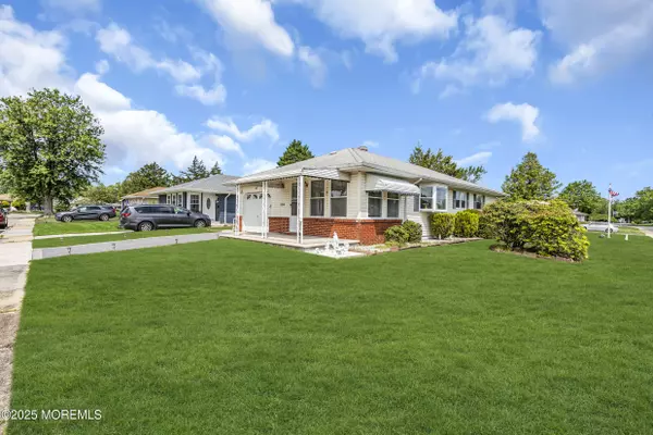 Toms River, NJ 08757,10 Barbuda Street