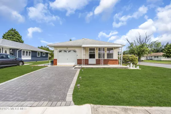 Toms River, NJ 08757,10 Barbuda Street