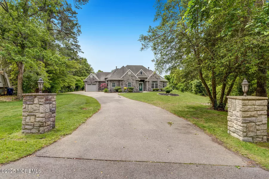 205 N Holly Lake Drive, Little Egg Harbor, NJ 08087