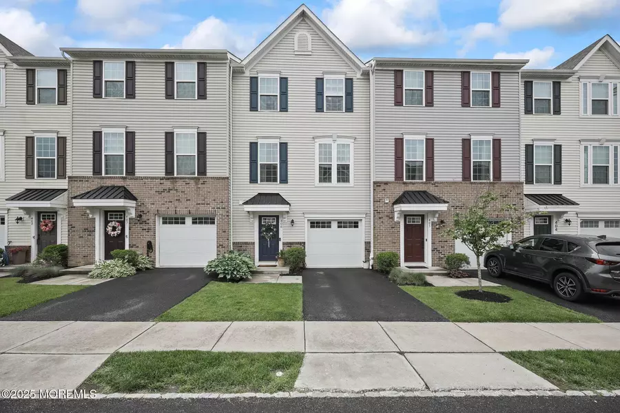 406 High Pointe Lane, Neptune Township, NJ 07753