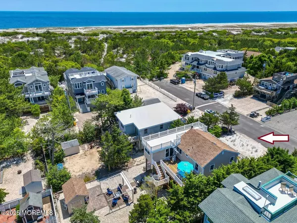 Barnegat Light, NJ 08006,14 E 16th Street