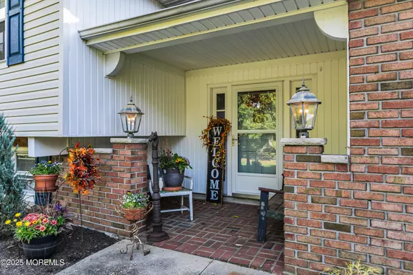 Middletown, NJ 07748,206 Peachwood Road