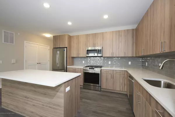 Red Bank, NJ 07701,92 Drs James Parker Boulevard #304