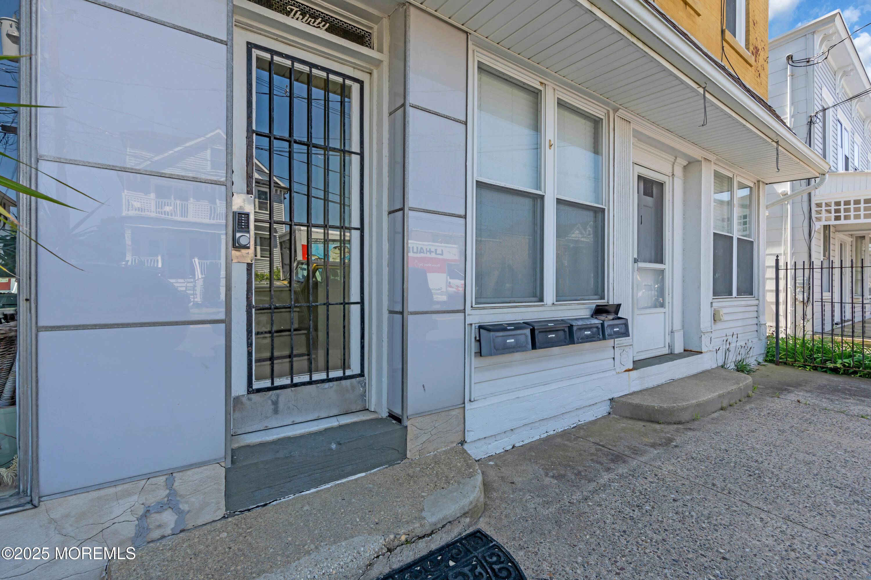 Manasquan, NJ 08736,30 Broad Street #2