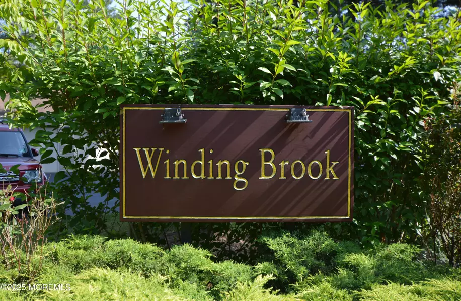 11 Fern Court, Tinton Falls, NJ 07724