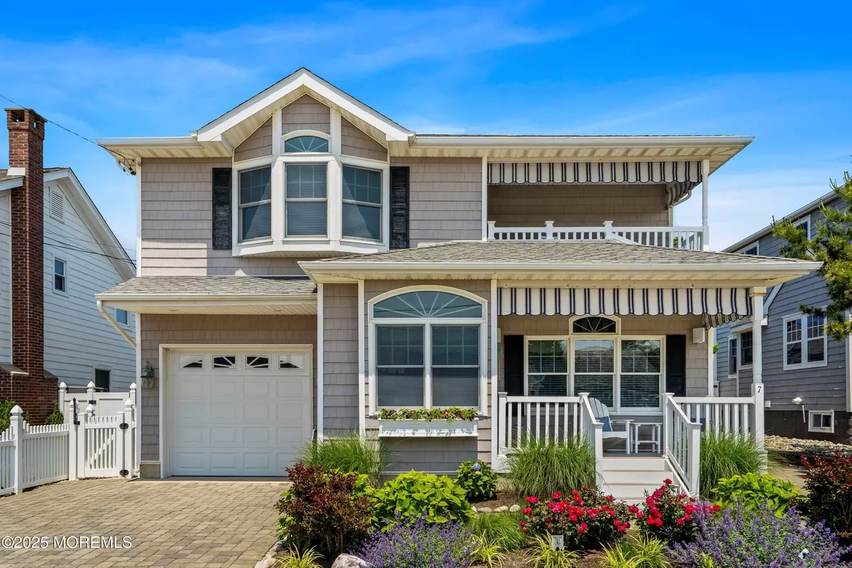 Lavallette, NJ 08735,7 Brown Avenue