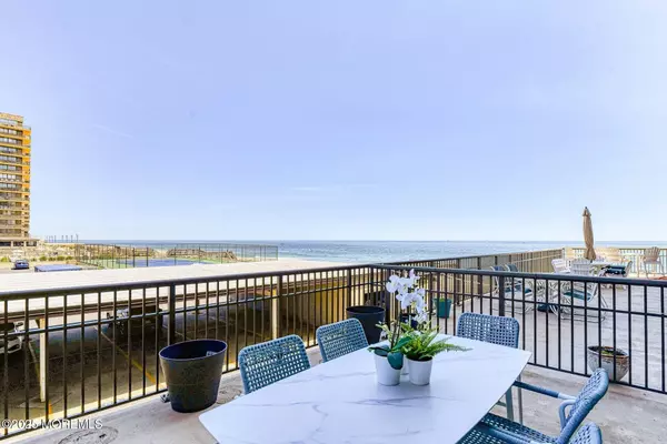 Monmouth Beach, NJ 07750,45 Ocean Avenue #2E