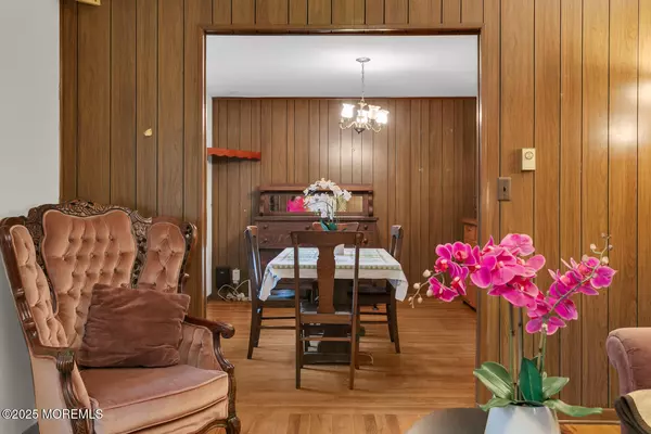 Jackson, NJ 08527,9 Riccis Drive