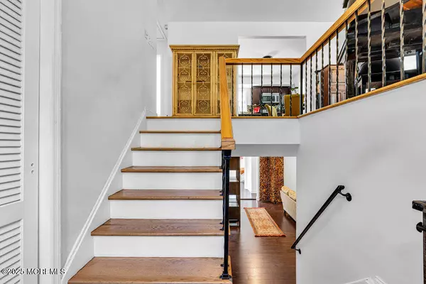 Lincroft, NJ 07738,509 Newman Springs Road