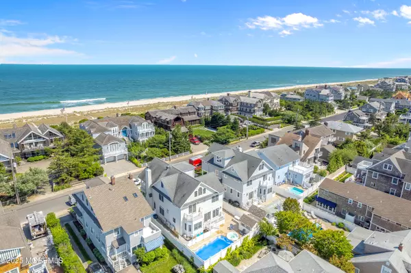 Bay Head, NJ 08742,842 East Avenue