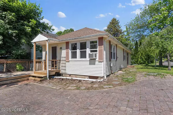 Atlantic Highlands, NJ 07716,14 East Avenue