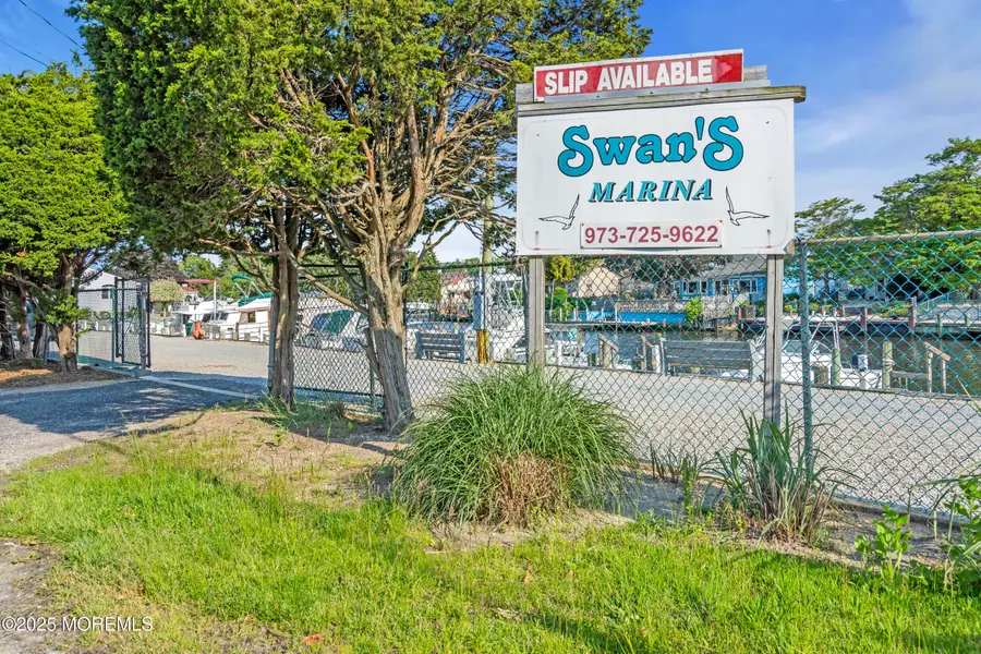 421 Laurel Boulevard #1, Lanoka Harbor, NJ 08734