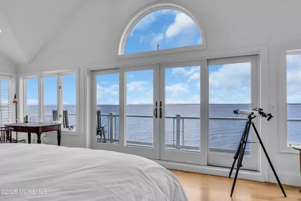 Atlantic Highlands, NJ 07716,42 Bayside Drive