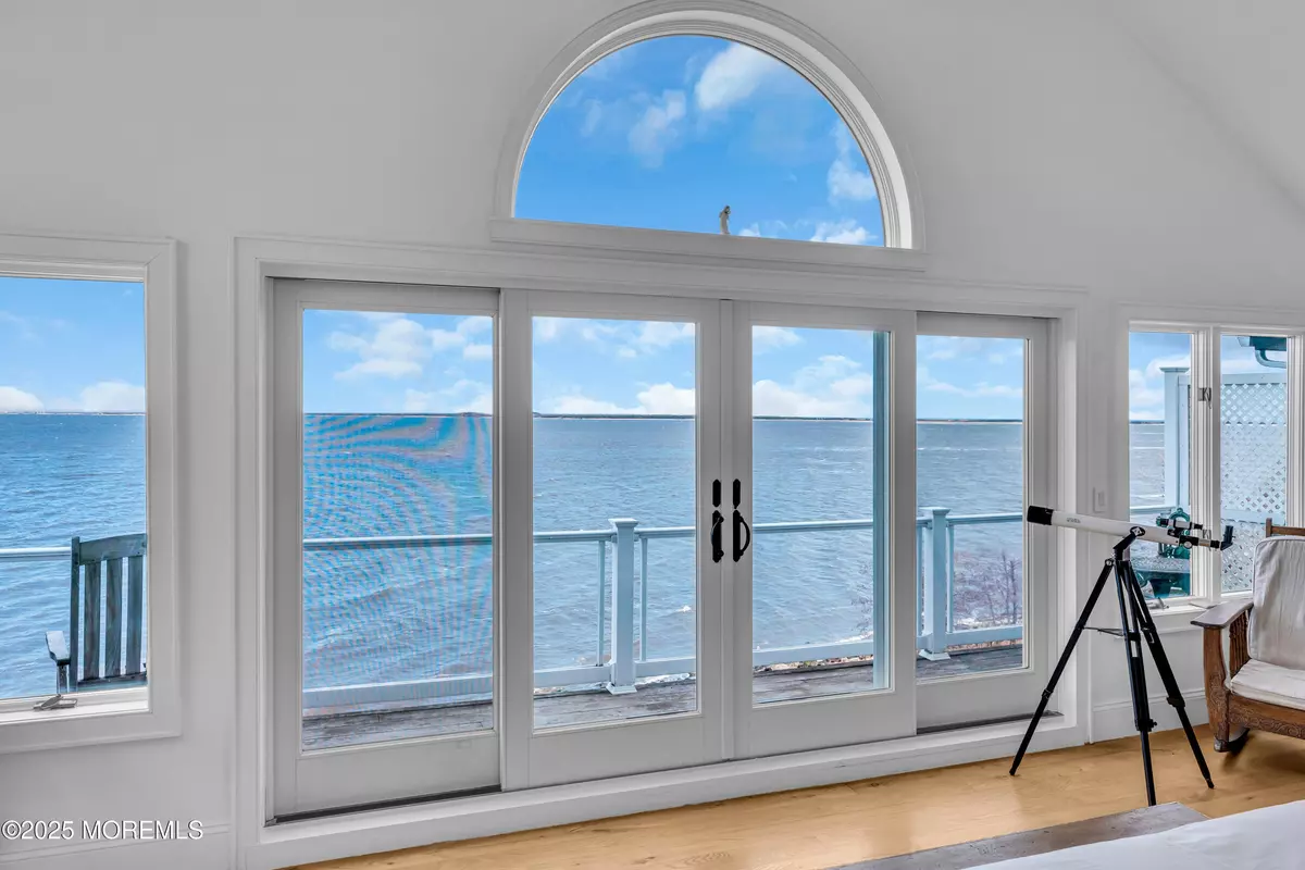 Atlantic Highlands, NJ 07716,42 Bayside Drive