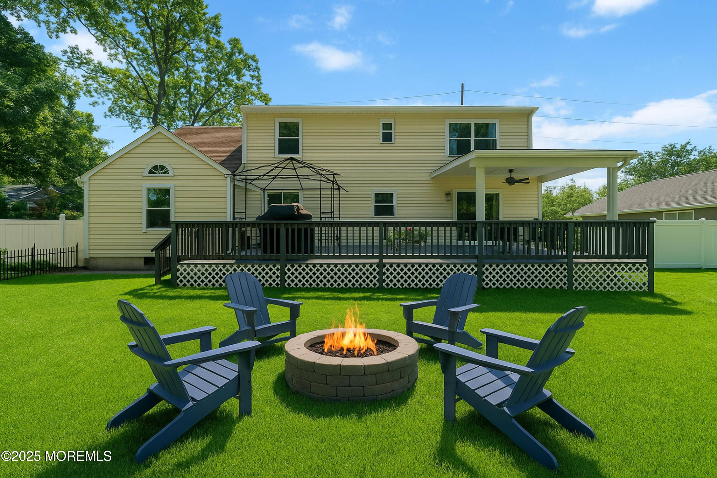 Manahawkin, NJ 08050,470 Nautilus Drive