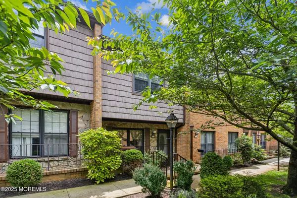 Red Bank, NJ 07701,321 Spring Street #8