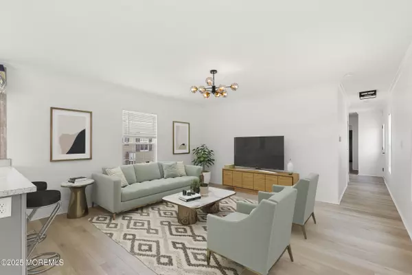 Whiting, NJ 08759,5 Pigeon Court