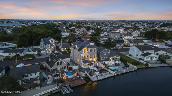 Toms River, NJ 08753,3158 Windsor Avenue