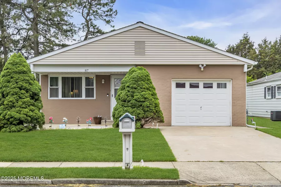 87 Prince Charles Drive, Toms River, NJ 08757