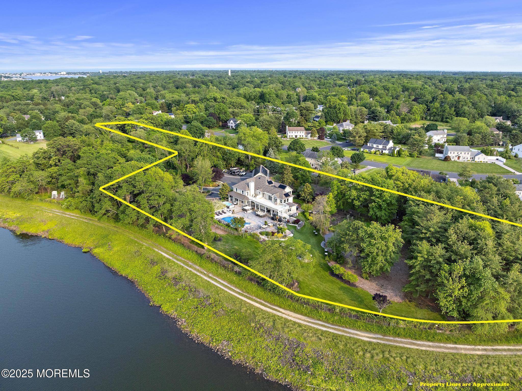 Wall, NJ 07719,1413 Gully Road